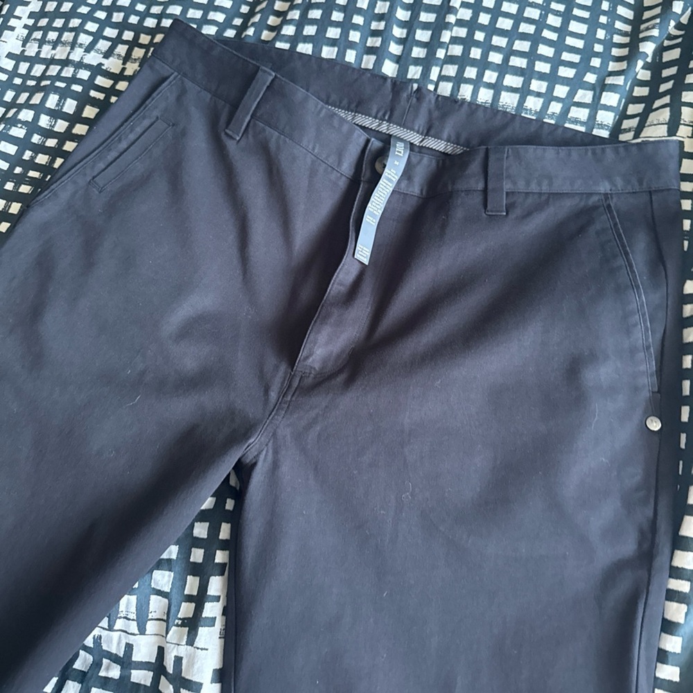 Vuori Chino Pants Black - Picture 3 of 4